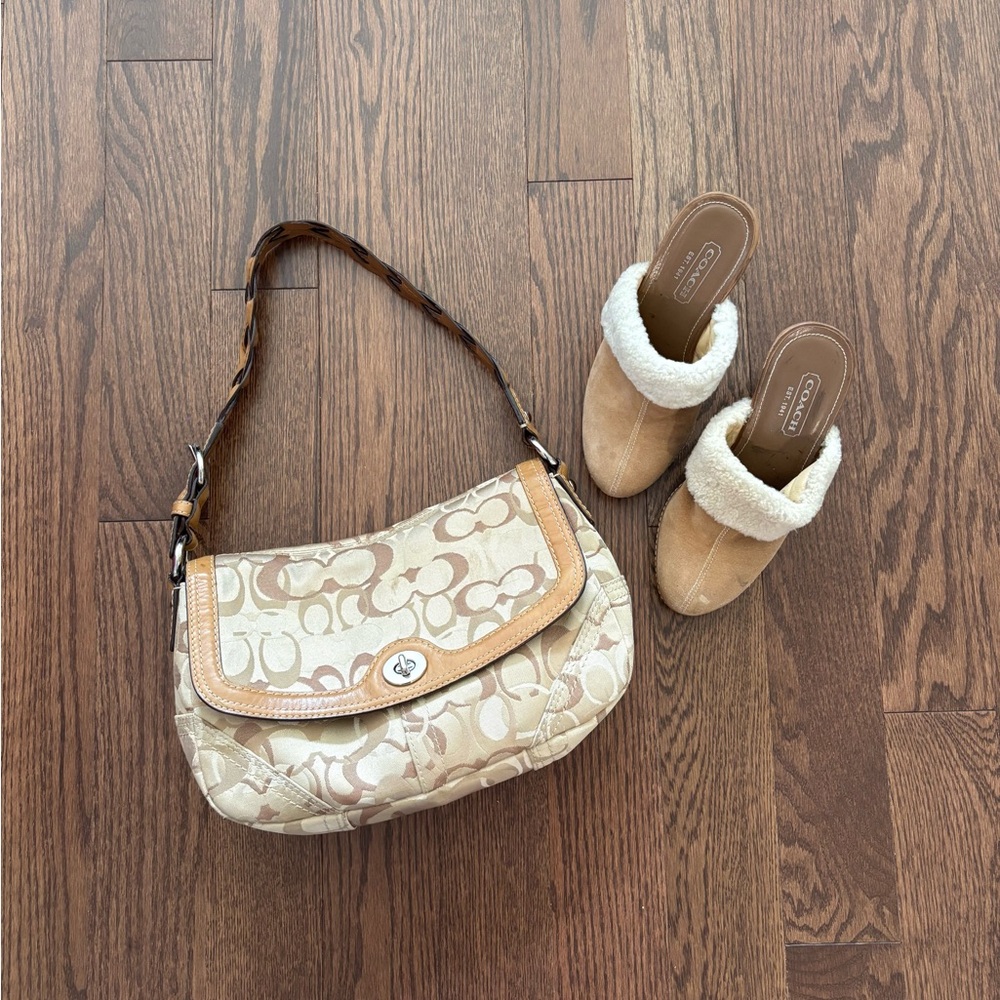Vintage Coach heels - Picture 3 of 9
